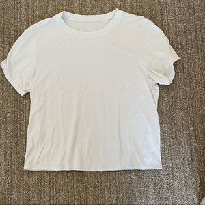 Lululemon crop t-shirt